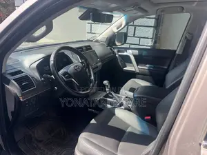 Toyota Land Cruiser Prado 2023 Gold