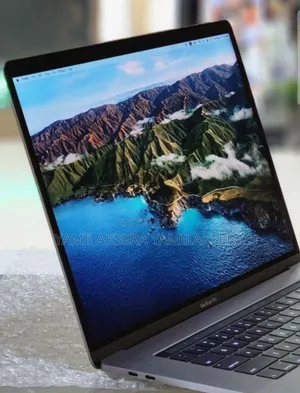 New Laptop Apple MacBook Pro 2017 16GB Intel Core I7 SSD 512GB