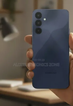 Photo - New Samsung Galaxy A16 128 GB Black