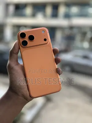 New Apple iPhone 17 Pro Max 256 GB Orange