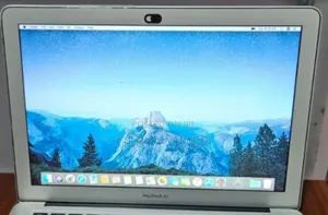 New Laptop Apple MacBook Air 2017 8GB Intel Core I5 SSD 128GB