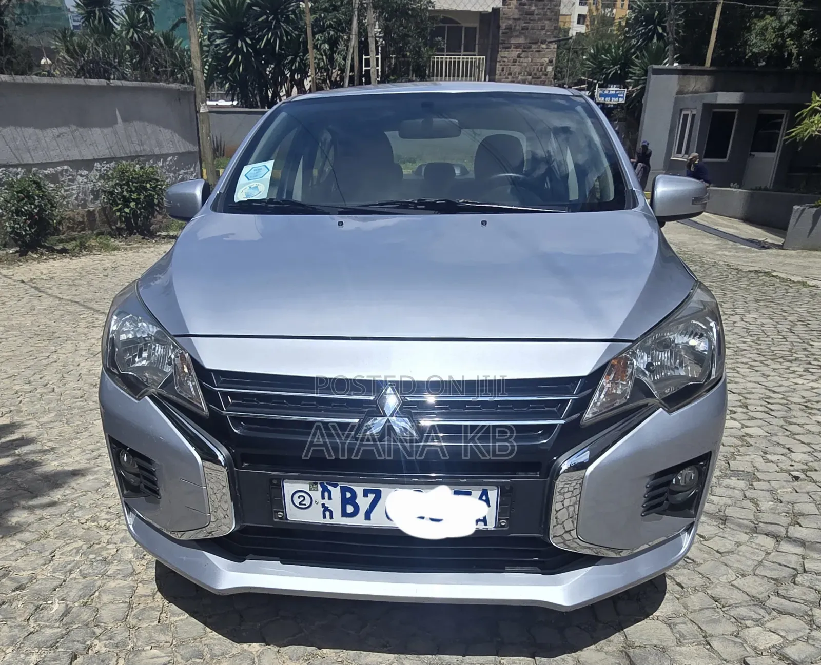 Mitsubishi Attrage 2021 Silver