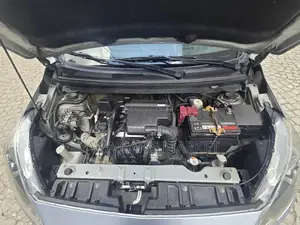 Mitsubishi Attrage 2021 Silver