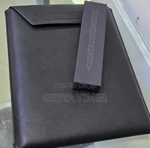 Photo - New Laptop HP Spectre 13 16GB Intel Core I7 SSD 1T