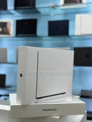 Photo - New Laptop Apple MacBook Air 2022 M2 8GB SSD 256GB