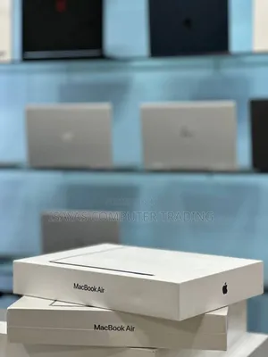 New Laptop Apple MacBook Air 2022 M2 8GB SSD 256GB