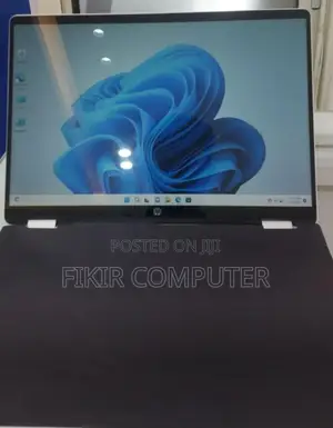 New Laptop HP OmniBook 5 14" 16GB Intel Core 7 SSD 1T