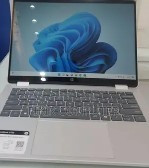 New Laptop HP OmniBook 5 14" 16GB Intel Core 7 SSD 1T