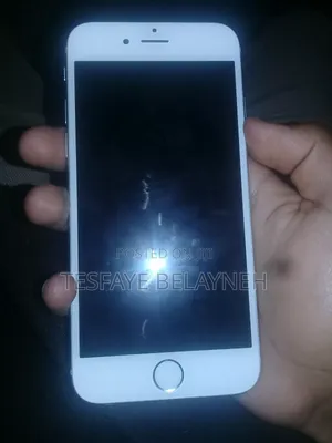Photo - Apple iPhone 6 64 GB Silver