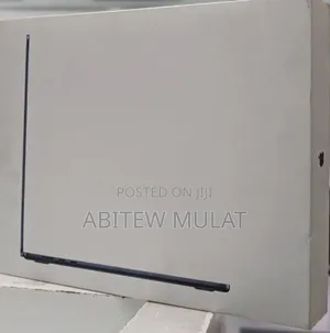 Photo - New Laptop Apple MacBook Air 2023 M2 16GB Apple M2 SSD 256GB