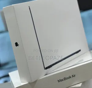 New Laptop Apple MacBook Air 2022 M2 16GB Intel Core I5 SSD 256GB