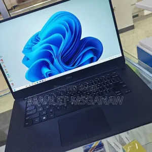 Photo - New Laptop Dell Precision 15 3520 32GB Intel Core I7 SSD 1T