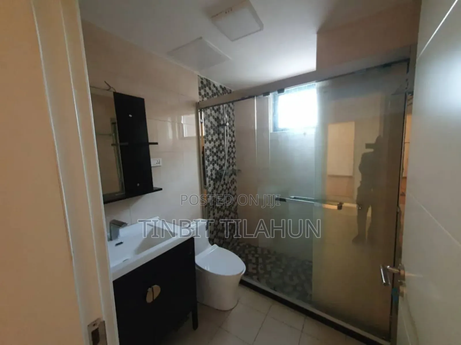 Furnished 3bdrm Apartment in Tinbit Properties, Kirkos for sale