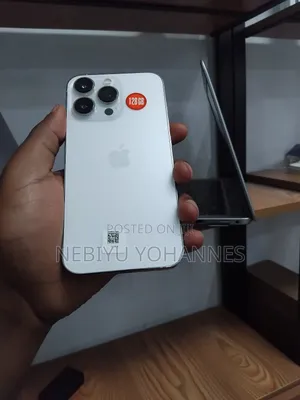Photo - Apple iPhone 13 Pro 128 GB White