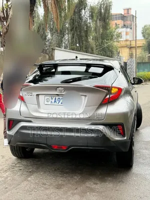 Toyota C-HR 2017 Silver