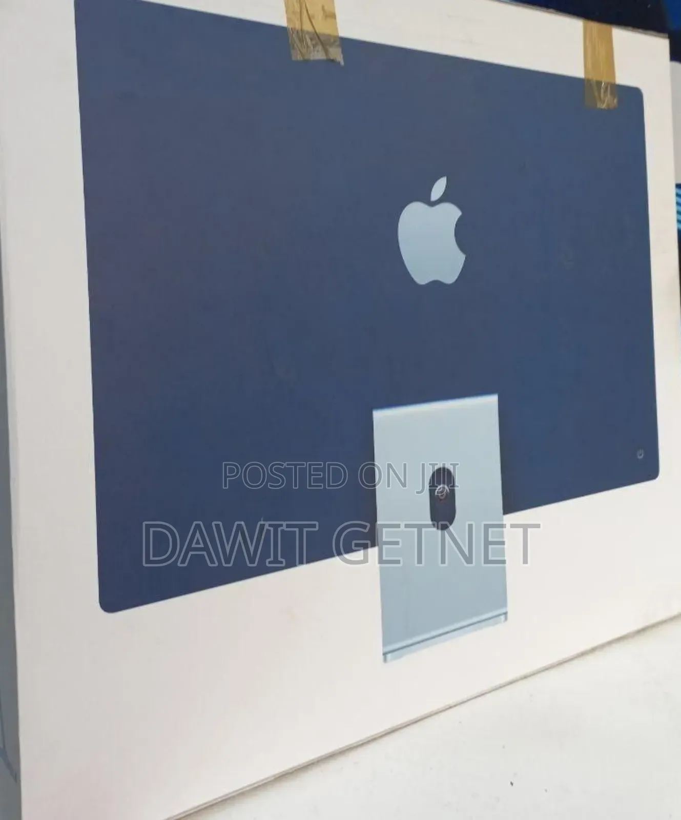 New Apple MacBook Air 2024 M3 13-Inch 8GB Intel Core M3 SSD 256GB