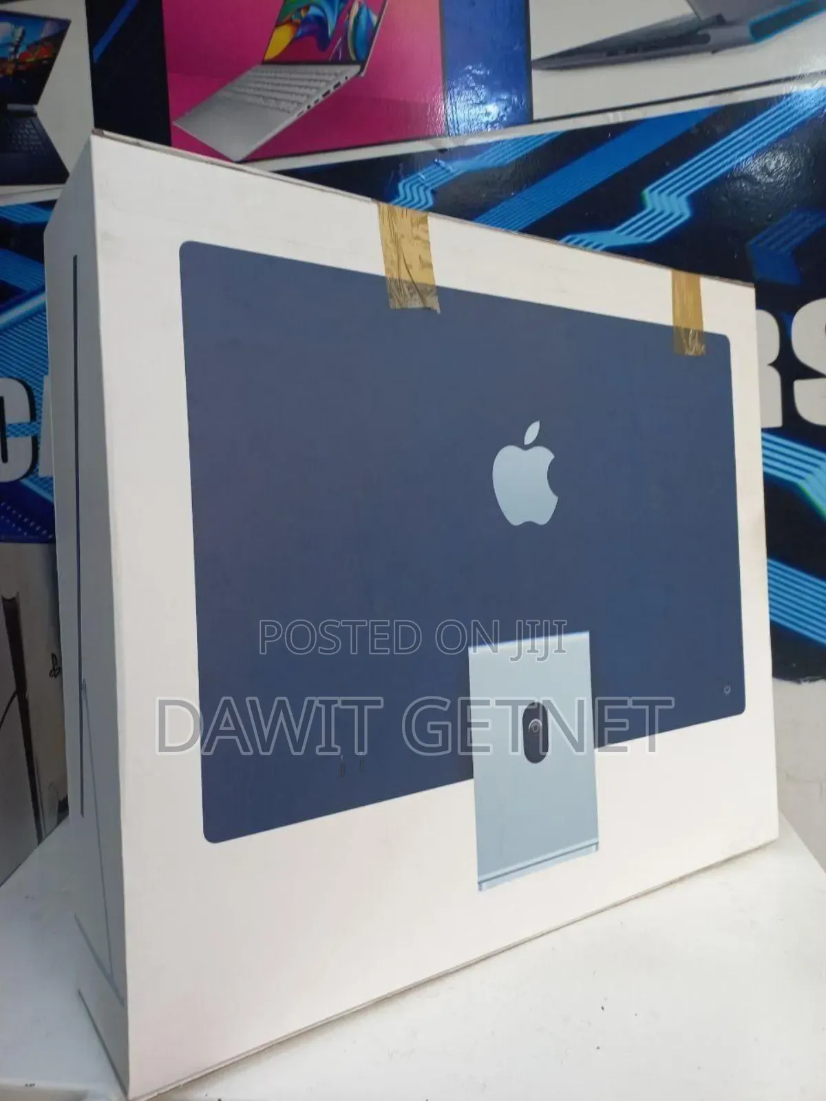 New Apple MacBook Air 2024 M3 13-Inch 8GB Intel Core M3 SSD 256GB