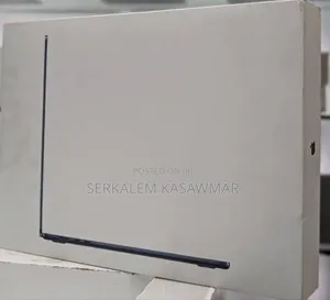 Photo - New Laptop Apple MacBook Air 16GB Apple M2 SSD 256GB