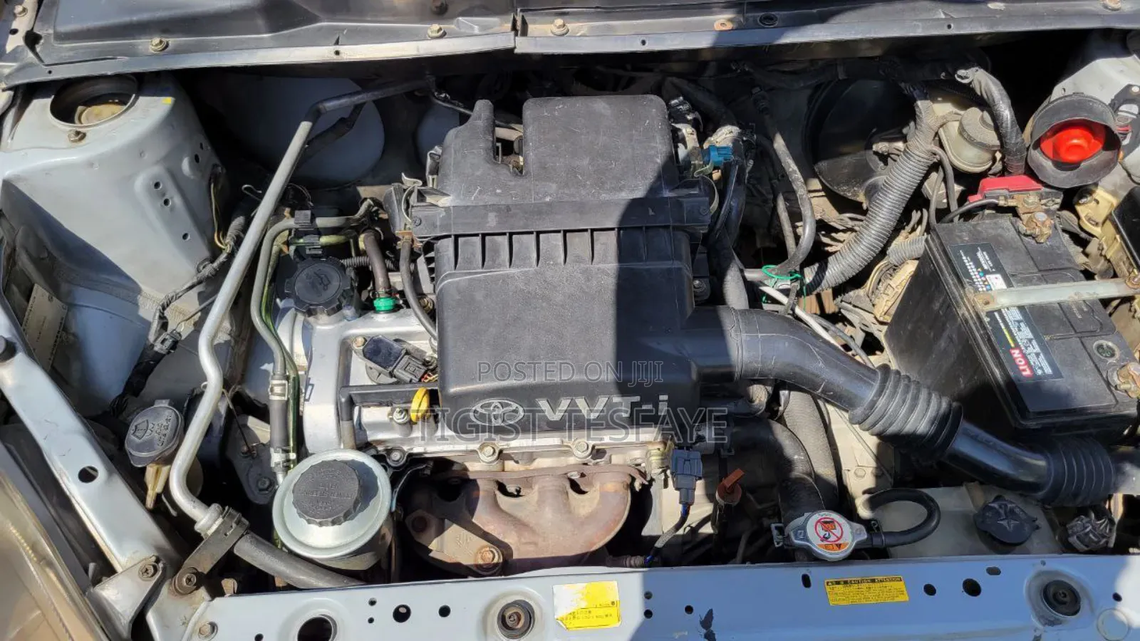 Toyota Vitz 2002 Silver