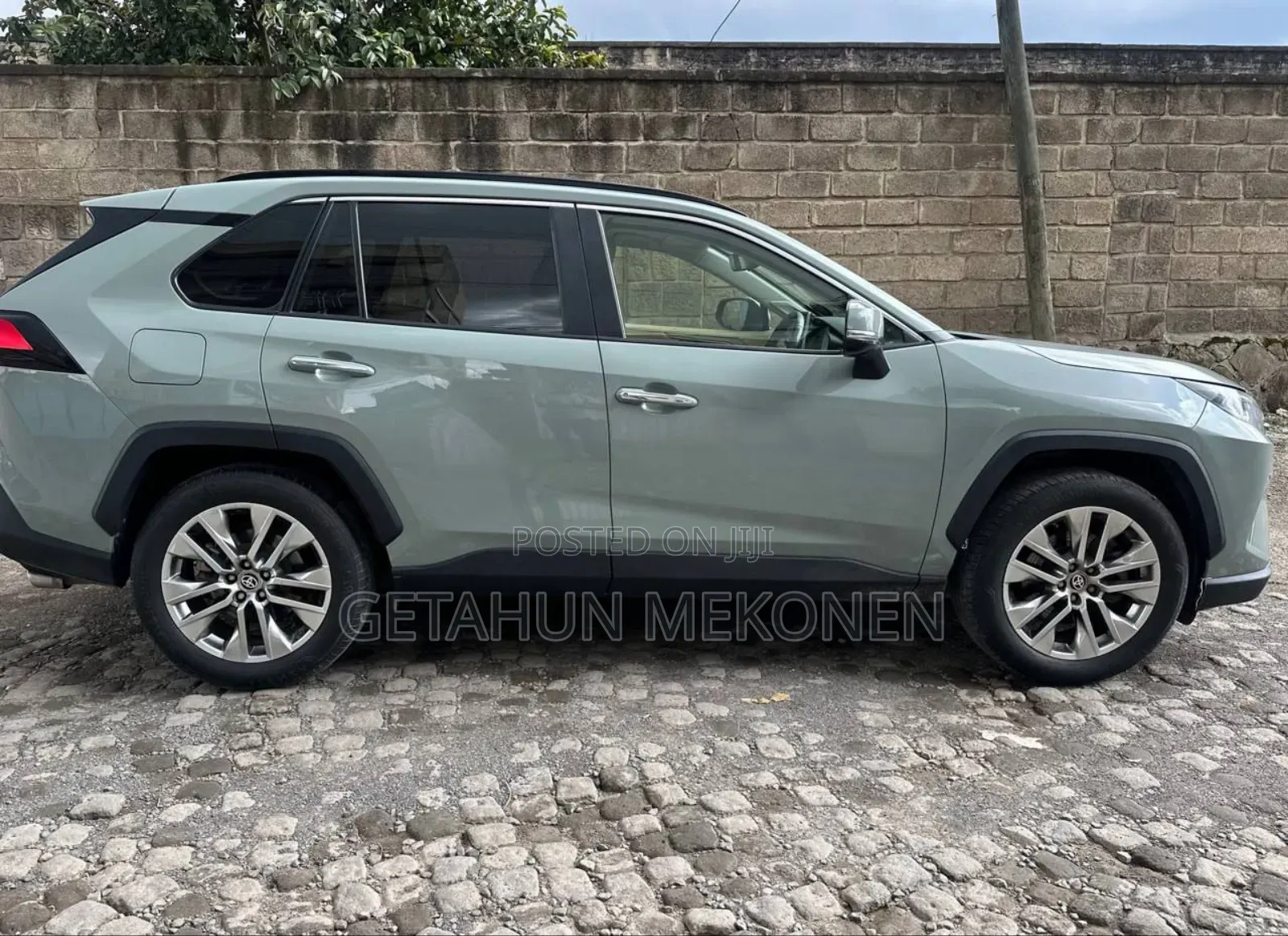 Toyota RAV4 2021 Green