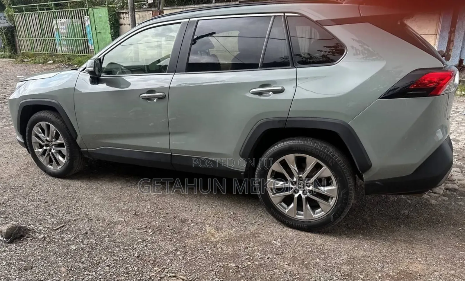 Toyota RAV4 2021 Green