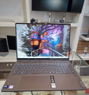 Photo - New Laptop Lenovo Yoga 7i 16GB Intel Core Ultra 7 SSD 1T