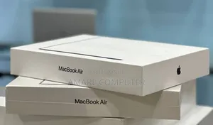 Photo - New Laptop Apple MacBook Air 2022 M2 16GB Apple M2 SSD 256GB