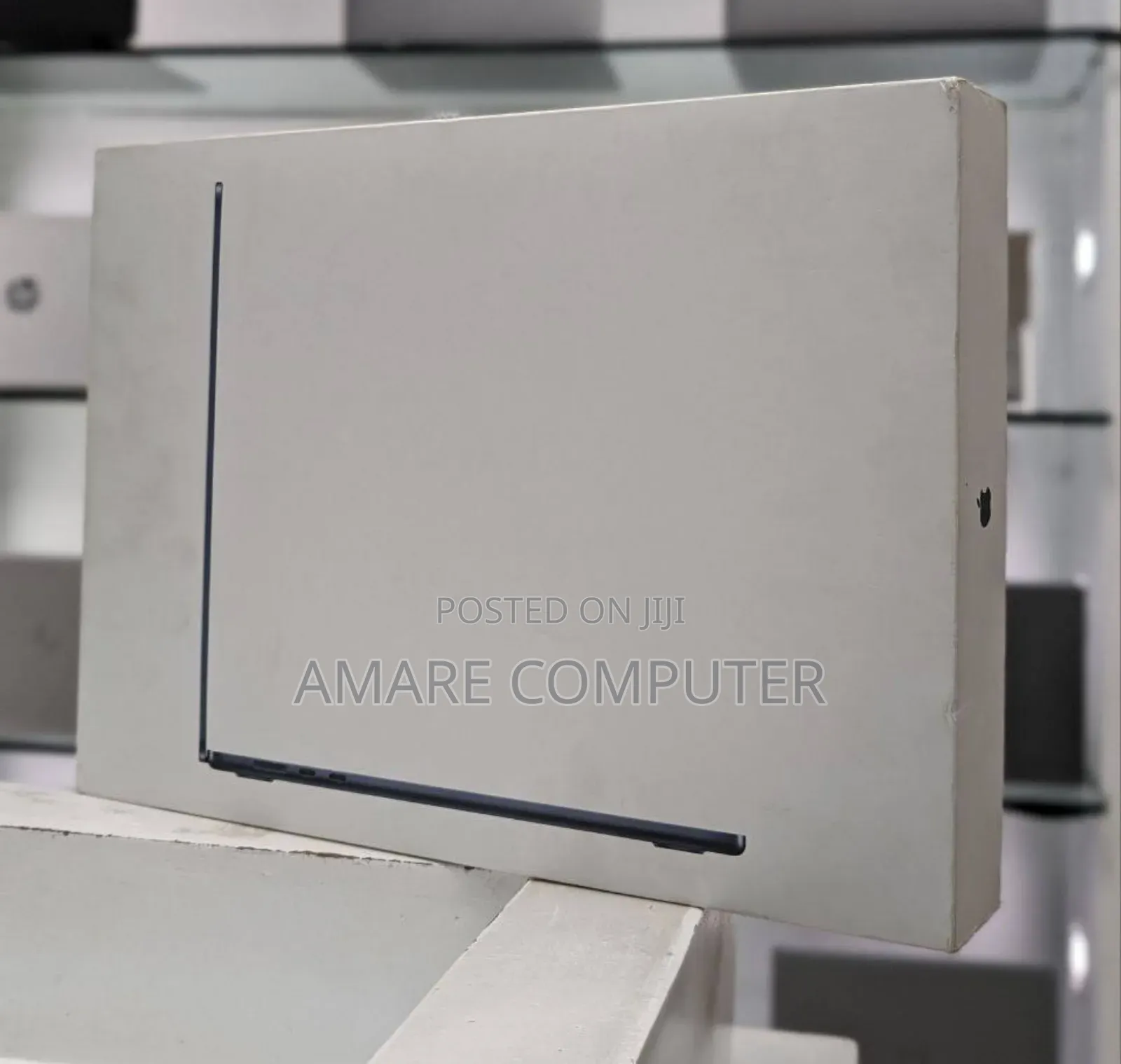 New Laptop Apple MacBook Air 2022 M2 16GB Apple M2 SSD 256GB