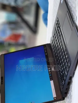 New Laptop Dell Inspiron 15 8GB Intel Core I5 SSD 256GB