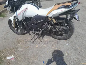 New TVS Apache 180 RTR 2021 White