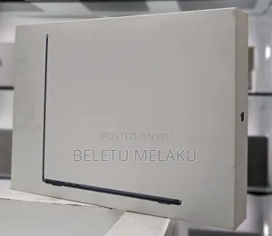 Photo - New Laptop Apple MacBook Air 2023 M2 8GB Apple M2 SSD 256GB