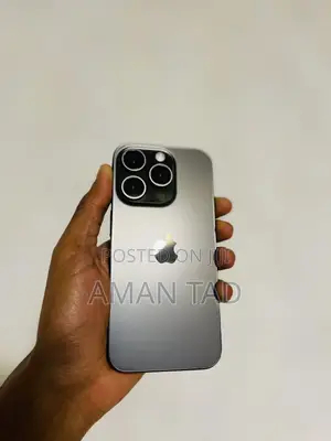 Photo - Apple iPhone 15 Pro 256 GB Black