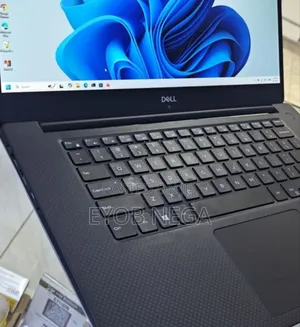 New Laptop Dell Precision 15 3520 32GB Intel Core I7 SSD 1T