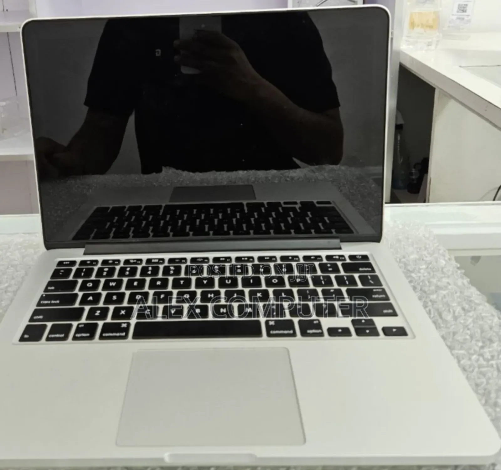 New Laptop Apple MacBook Pro 2014 8GB Intel Core I5 SSD 128GB