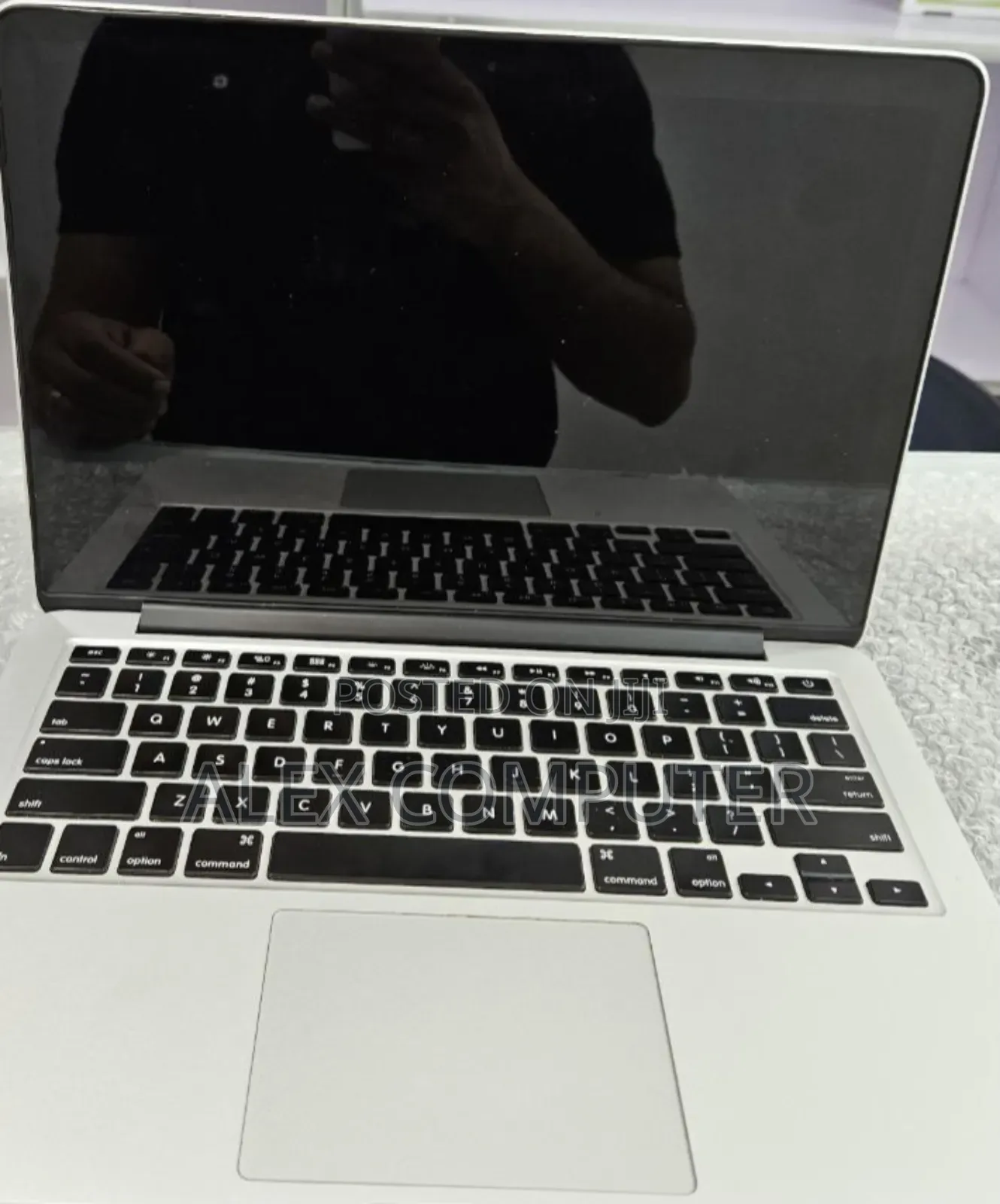 New Laptop Apple MacBook Pro 2014 8GB Intel Core I5 SSD 128GB