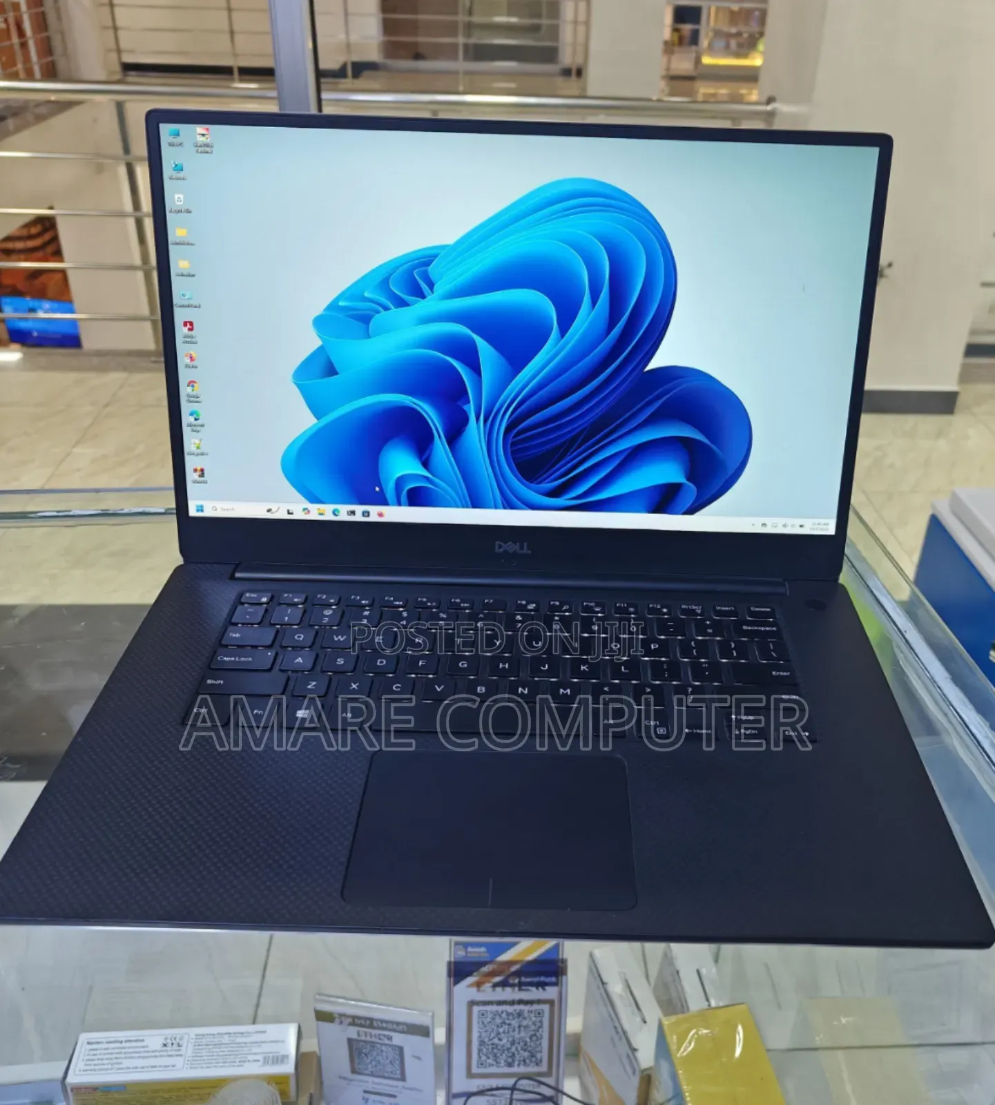 New Laptop Dell 32GB Intel Core I7 SSD 1T