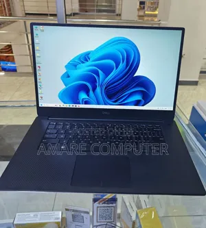 Photo - New Laptop Dell 32GB Intel Core I7 SSD 1T