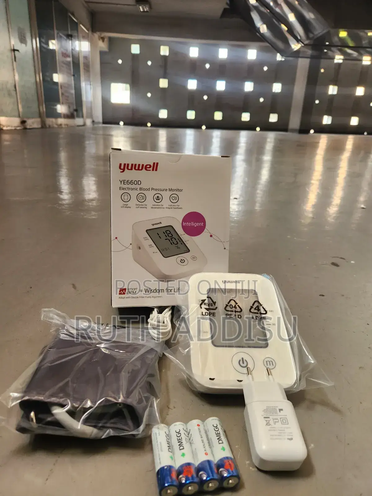 Digital Blood Pressuer Monitor痛批brand New Blood Pressuer Monitor New