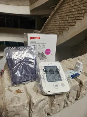Photo - Yuwell Model Ye660d Digital Blood Pressuer Monitor延 Digital Bp Monitor