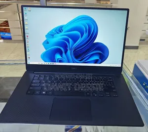 Photo - New Laptop Dell 32GB Intel Core I7 SSD 1T