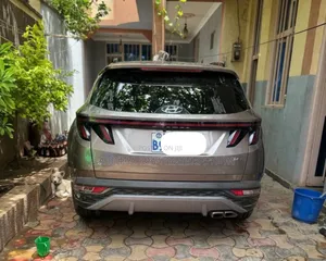 Hyundai Tucson 2021 Gold