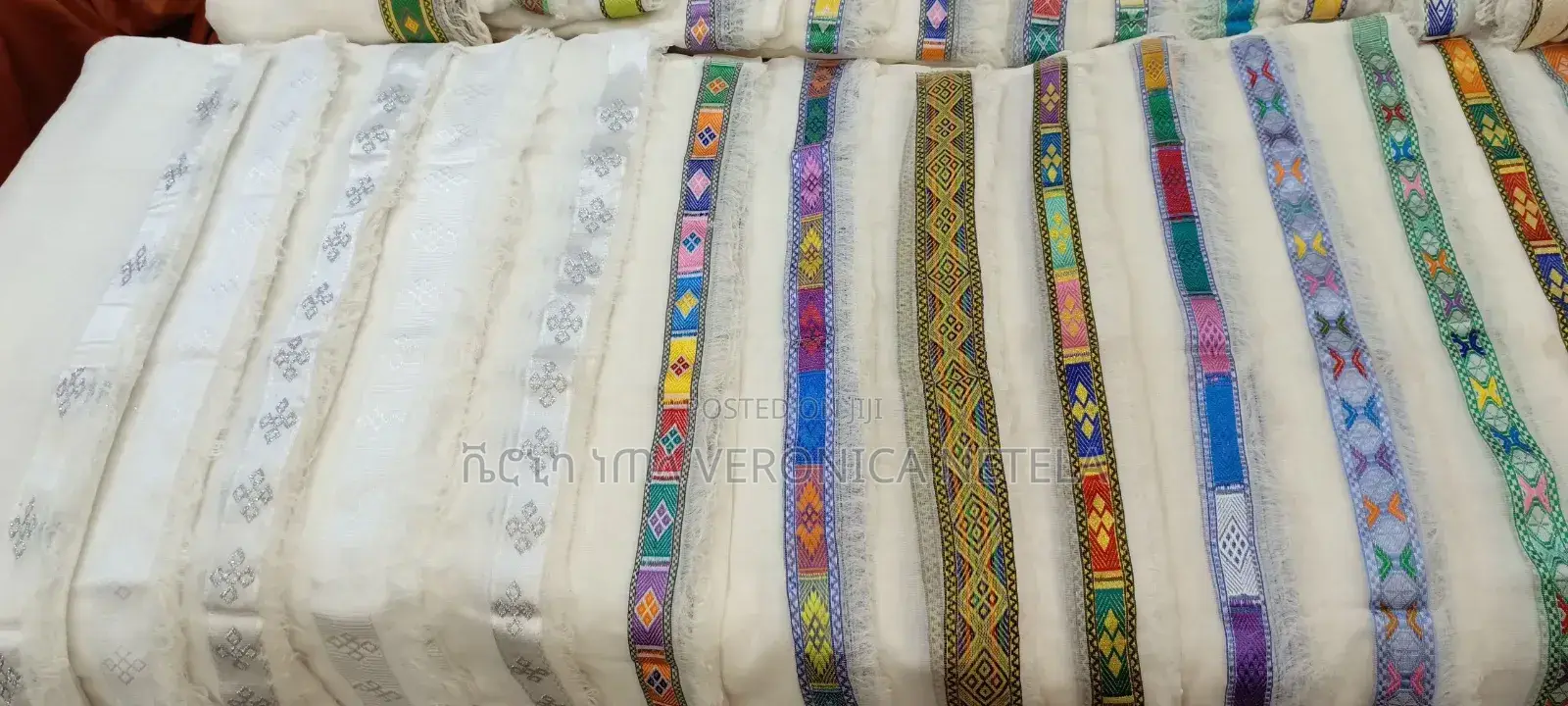 ቬሮኒካ ነጠላ [በኩታ፣ በነጠላ]