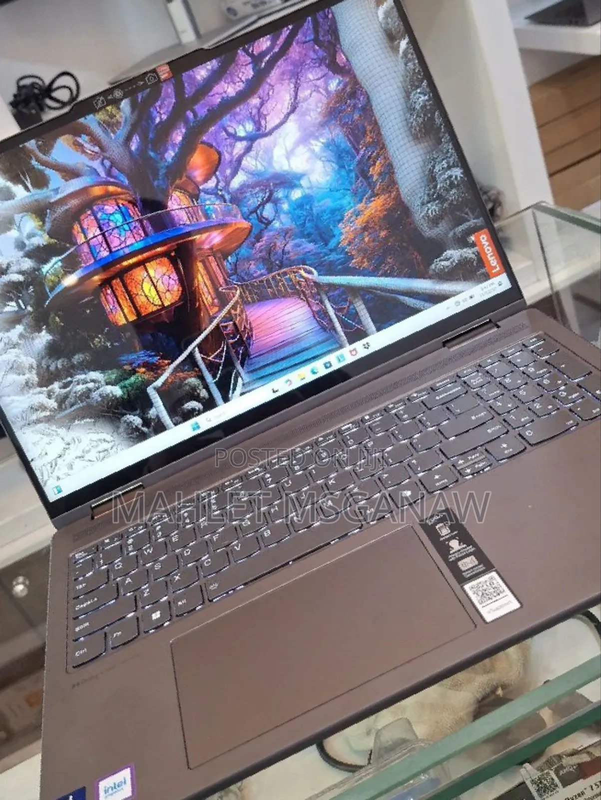 New Laptop Lenovo Yoga 7i 16GB Intel Core I7 SSD 1T