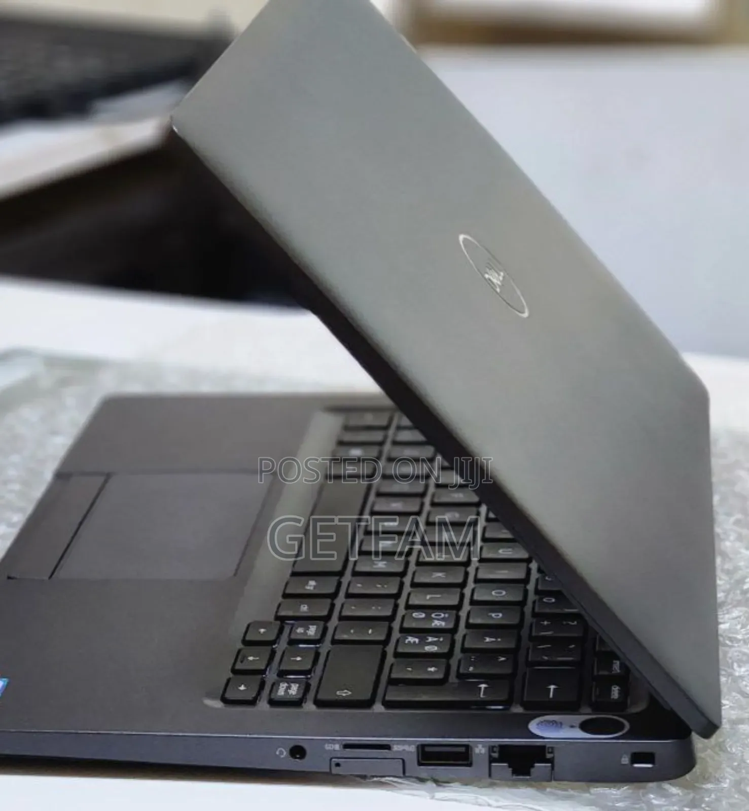 New Laptop Dell XPS 15 8GB Intel Core I5 SSD 256GB