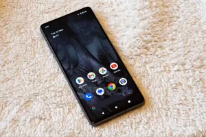 Photo - Google Pixel 7 Pro 128 GB White