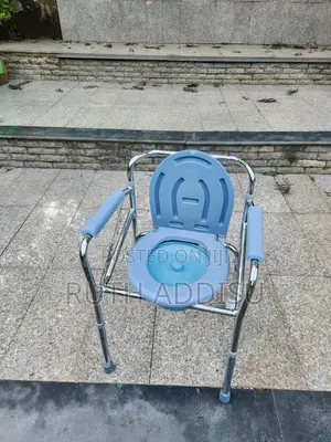 Photo - Commode Chair希有packed Brand New Toilet Chair序號commode Chair Brand New