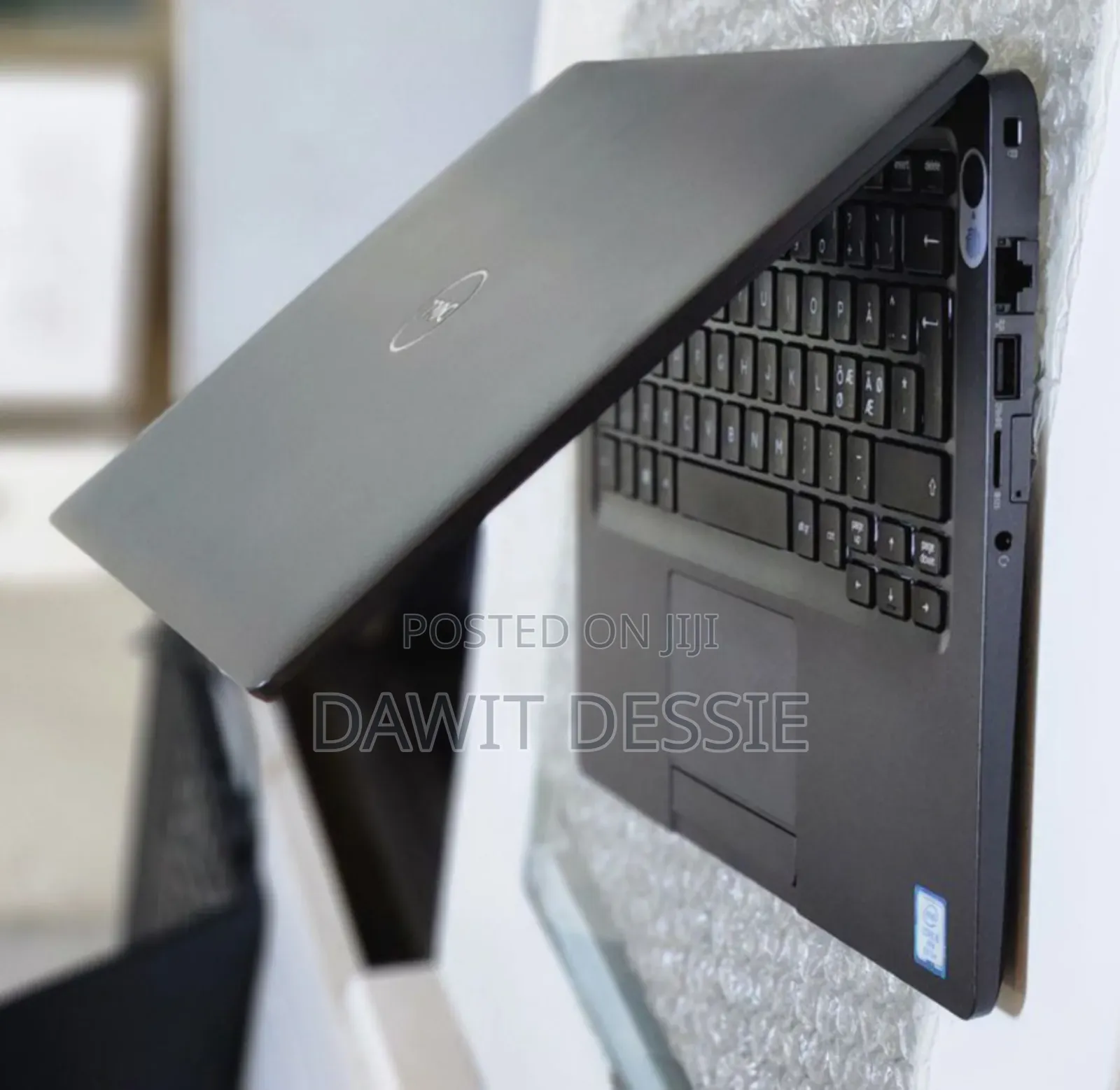 New Laptop Dell 8GB Intel Core I5 SSD 256GB