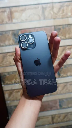 Photo - New Apple iPhone 16 Pro Max 256 GB Black