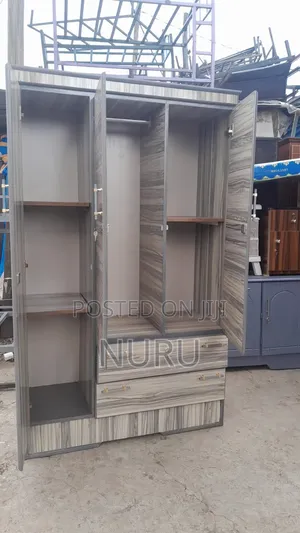 Laminat MDF ቁምሳጥን 1 ሜትር ከ 20