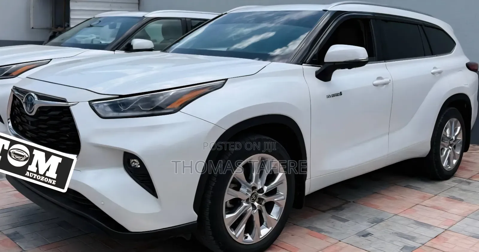Toyota Highlander Hybrid 2023 White